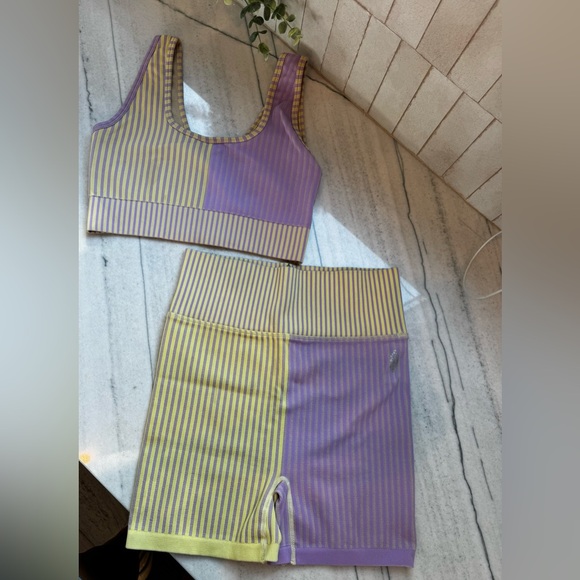 Free People purple and yellow work out matching set Size Extra Small - Picture 4 of 8